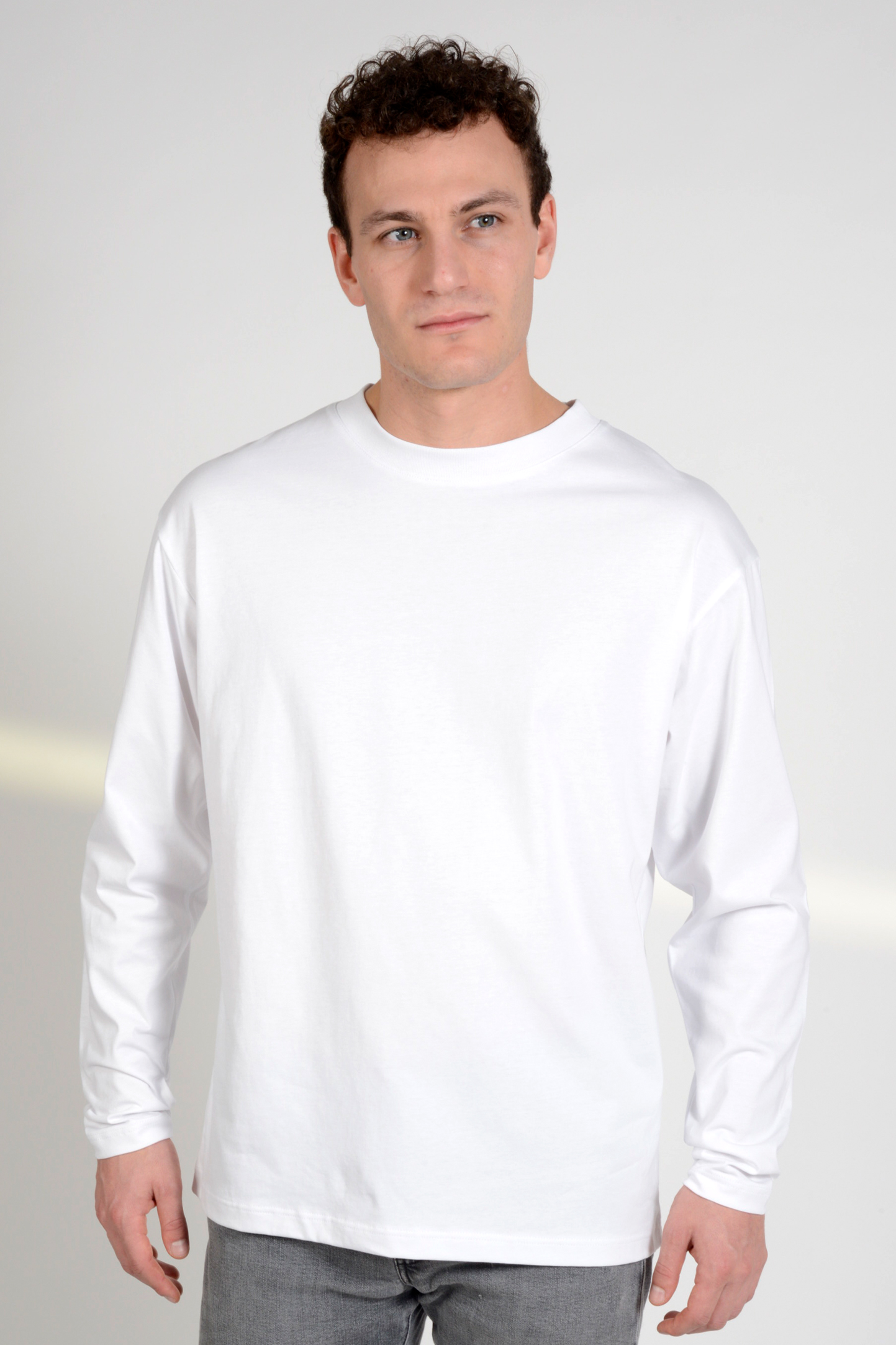 T-shirt oversize unissexo de manga comprida