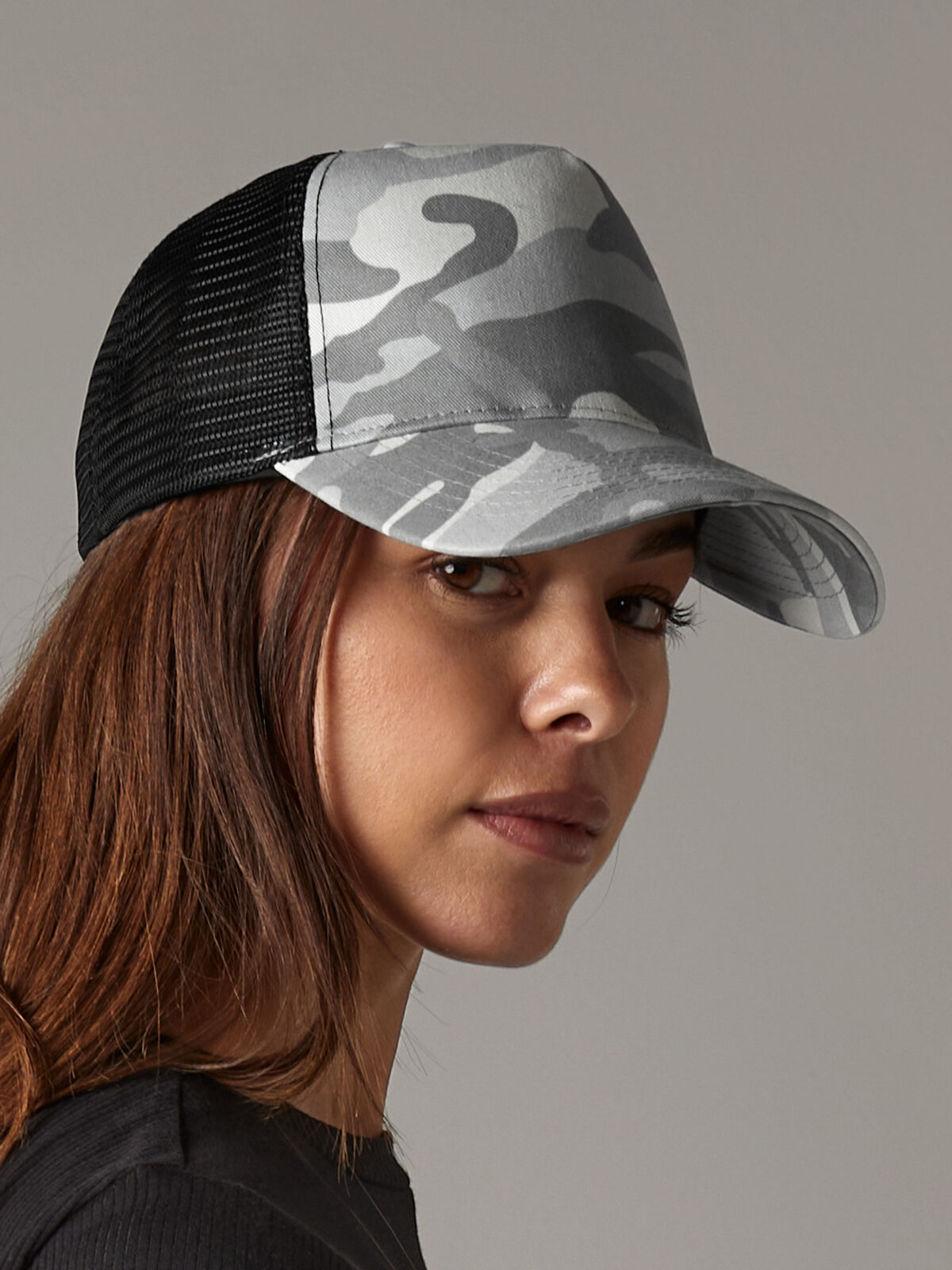 Boné Trucker Camuflado com Fecho de Pressão