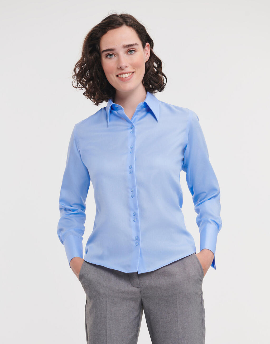 Camisa feminina de manga comprida, modelo sob medida, que não precisa passar. - BZ - Céu claro