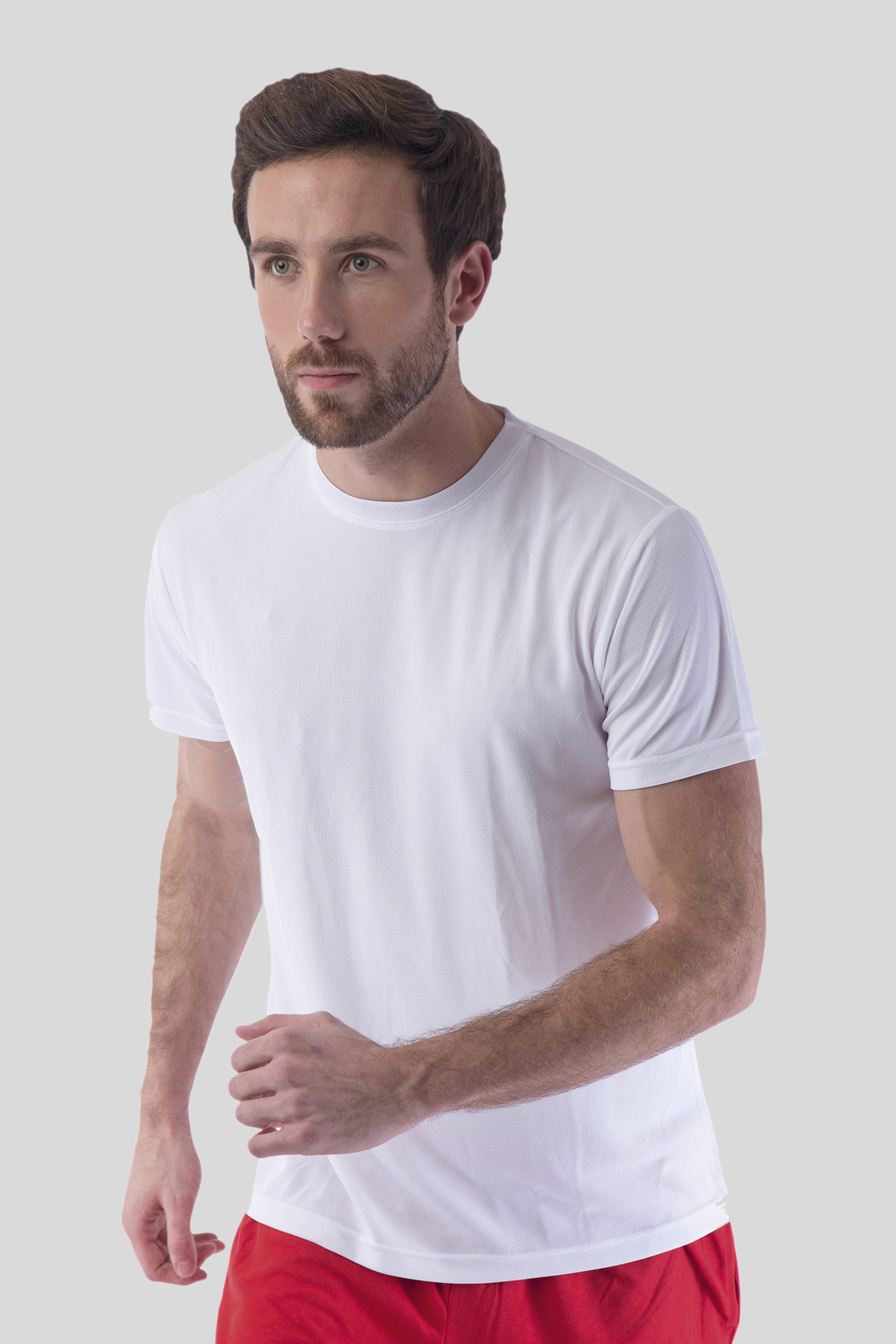 Camiseta esportiva de manga curta e gola redonda